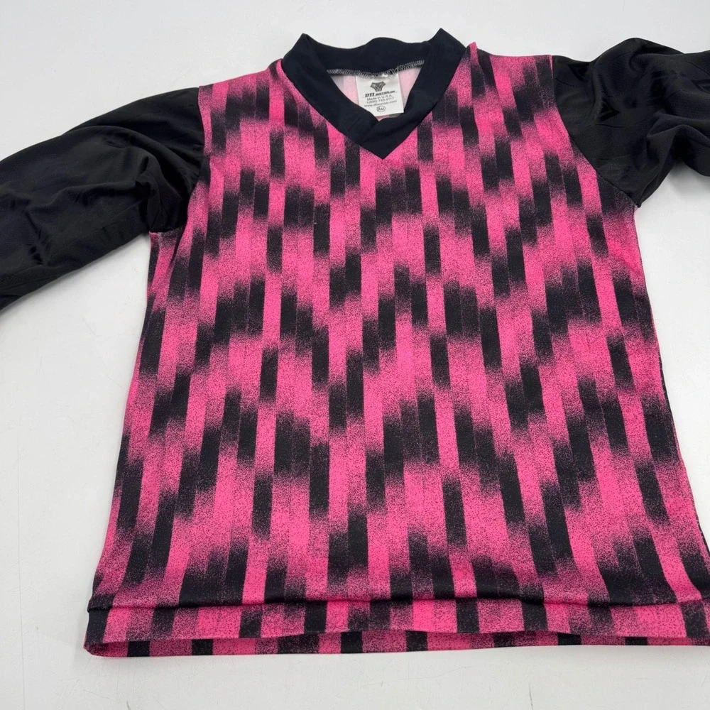 DTI‎ Soccer Jersey Kids AM Pink Black Geometric Long Sleeve V Neck Made USA